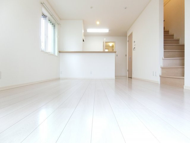 プランドボヌール光明池の居間・リビング|同施工物件類似イメージ写真