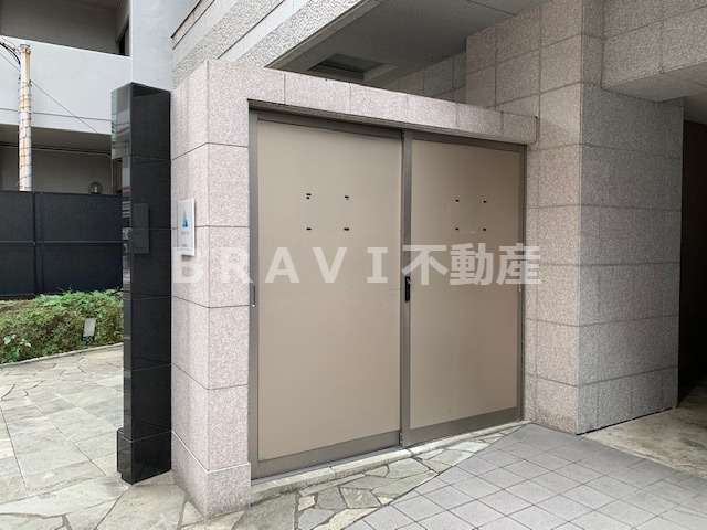 スワンズシティ天満橋　BRAVI不動産のその他共用部分|【スワンズシティ天満橋】ゴミ置き場
