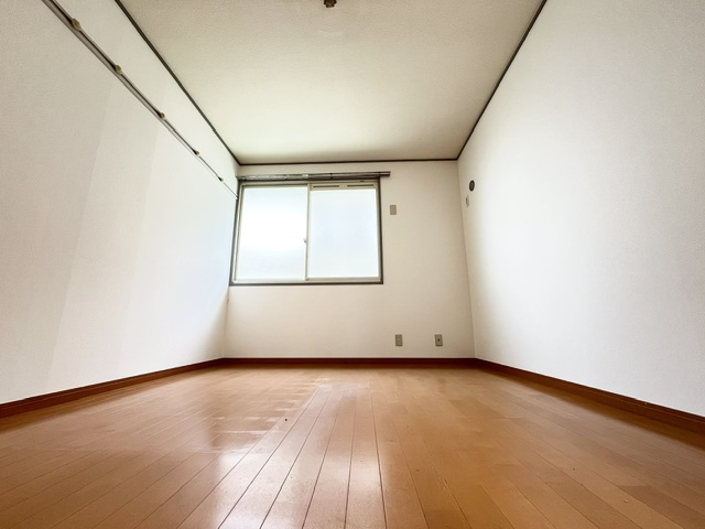 グリーンヒル小金台Bの洋室