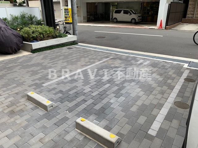 スワンズシティ谷町ブリエ　BRAVI不動産の駐車場|【スワンズシティ谷町ブリエ】駐車スペースもあります