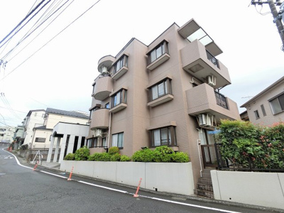 【外観】 | 【売主直売】フェイム本郷台 | 総戸数１５戸、平成５年８月築、管理人は巡回勤務につき管理体制良好です♪
