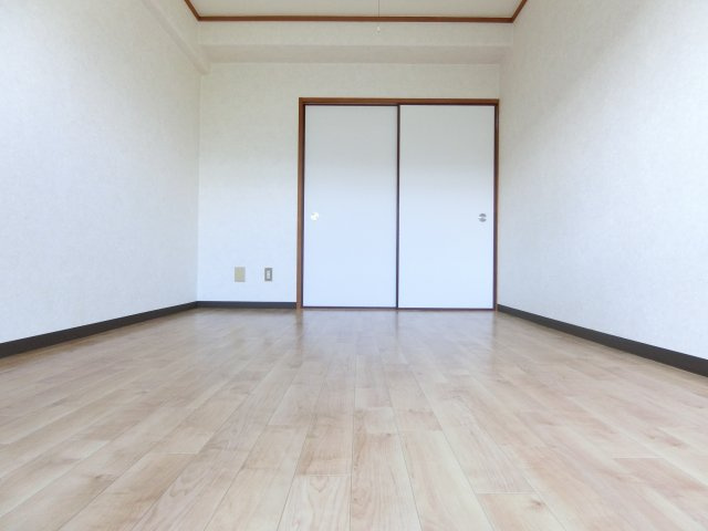 エトワール尾谷の寝室|同物件別部屋イメージ写真