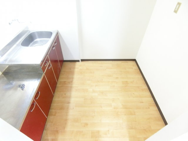 エトワール尾谷のキッチン|同物件別部屋イメージ写真