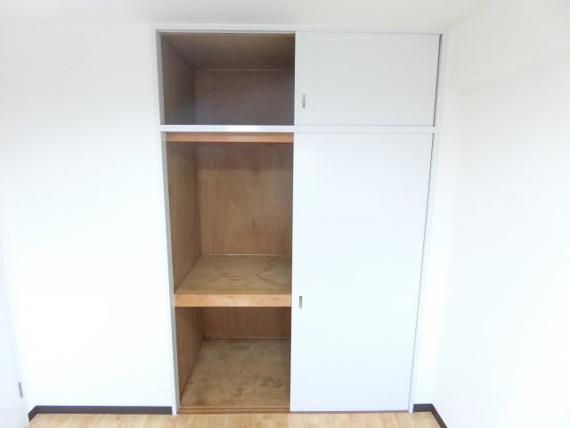 エトワール尾谷の収納|同物件別部屋イメージ写真