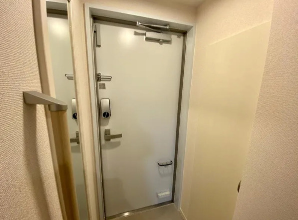 【玄関】 | クレイノコルノ