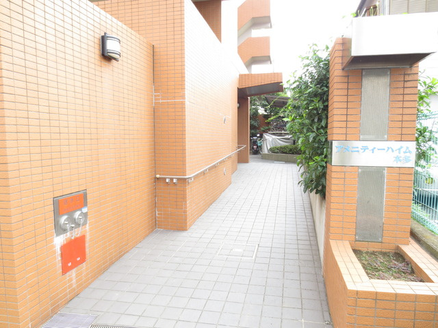 【エントランス】
