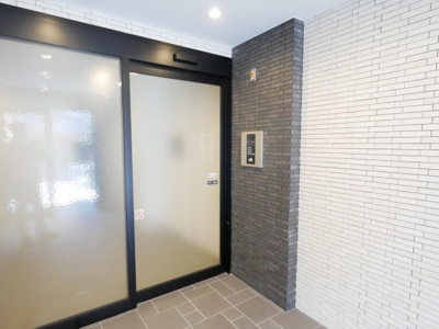 【エントランス】 | Rilassa APM | オートロックあり