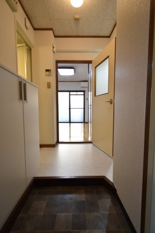 CHハイツの玄関