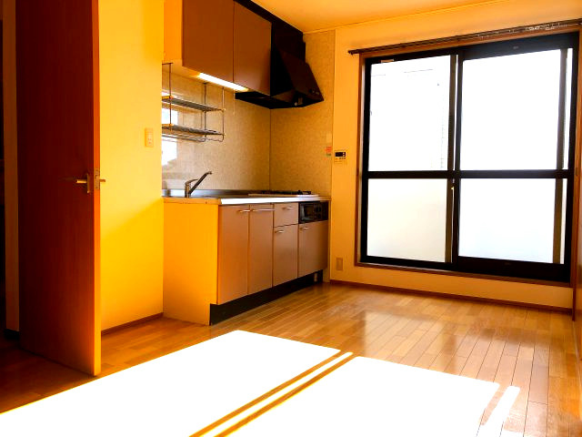 メゾンむつみヶ丘の居間・リビング