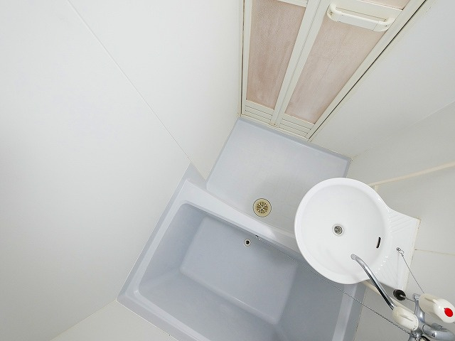 レオパレス悠の浴室