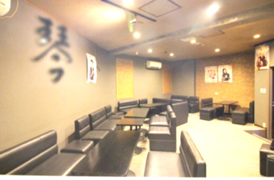 【内装】 | カラオケスナック空店舗 | 内装は落ち着いています