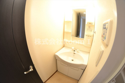 【独立洗面台】 | ラナップスクエア堺筋本町 | 使いやすい独立洗面台です