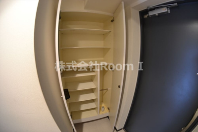 【玄関】 | ラナップスクエア堺筋本町 | シューズボックスです。