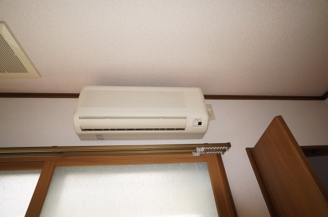 【設備】 | コーポフリージア | 空調設備