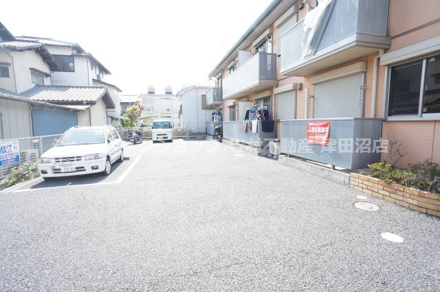 アピア泉・Ⅱの駐車場