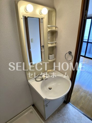 【独立洗面台】 | ジュネスブライトンＢ | 朝の支度にも助かる、独立の洗髪洗面化粧台