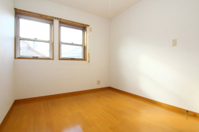 【洋室】 | ホワイトウェル別棟