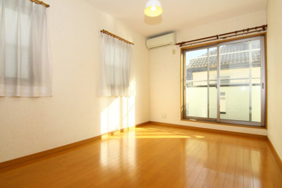 【洋室】 | ホワイトウェル別棟