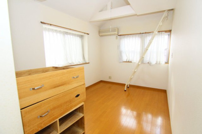 【洋室】 | ホワイトウェル別棟