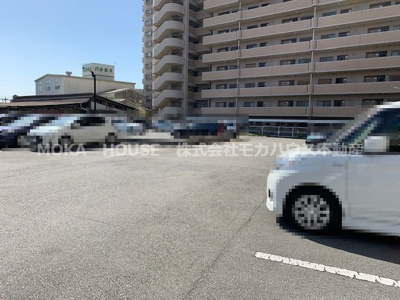 【駐車場】 | エスペランサオアシス | 車をお持ちの方に嬉しい駐車場付きの物件です
