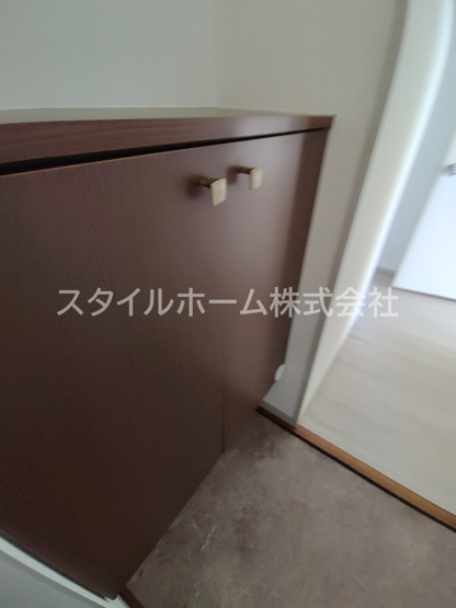【玄関】 | セジュール中野