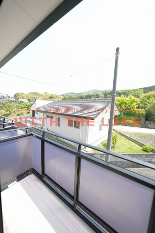 クローバー岡【10,000円キャッシュバック対象物件】のバルコニー|外からの目が気にならないバルコニーで洗濯物が干せます