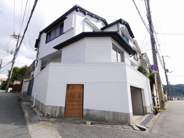 鈴蘭台東町4丁目リノベーション中古戸建の外観|外壁塗装済＾＾