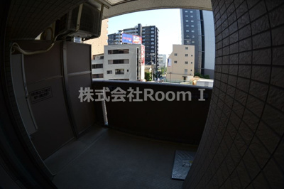 【バルコニー】 | エイペックス心斎橋東 | 開放的で明るい空間を演出してくれるバルコニーです