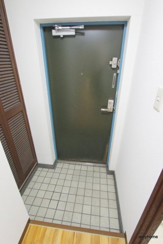 CーWING　仲介手数料無料の玄関
