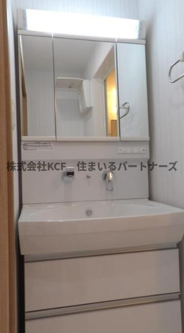 コーエーアビタシオンの洗面所|コンパクトで使いやすい洗面所