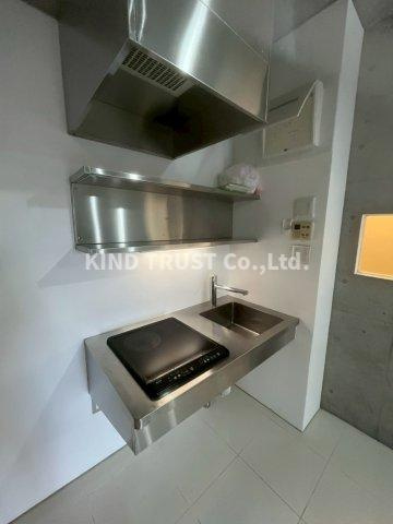 是空DOSHINのキッチン|コンパクトなキッチンで掃除もラクラク