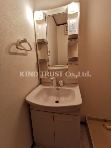 ビオトープザジヴェの独立洗面台|使いやすい独立洗面台です