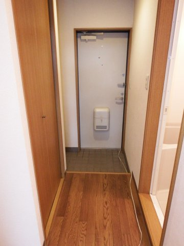 エトワール東青田のエントランス