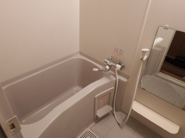 エトワール東青田の浴室