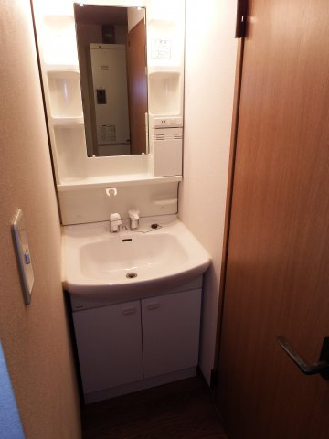 エトワール東青田の独立洗面台