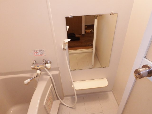 エトワール東青田の浴室