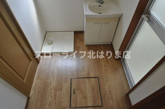 【洗面所】 | 西脇市和布町貸家　南側