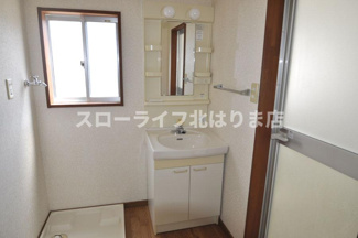 【独立洗面台】 | 西脇市和布町貸家　南側