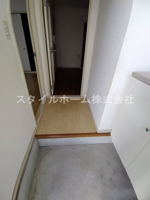 【玄関】 | エバーグリーン中山A