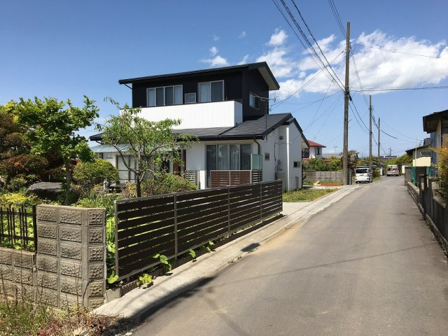 岩間町上山　売土地の前面道路含む現地写真