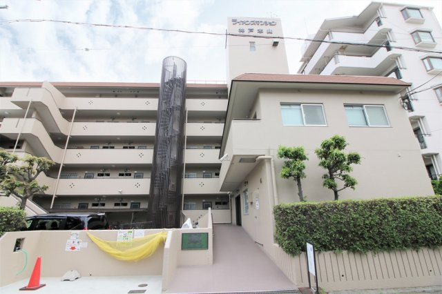ライオンズマンション神戸本山の外観|外観は落ち着いています