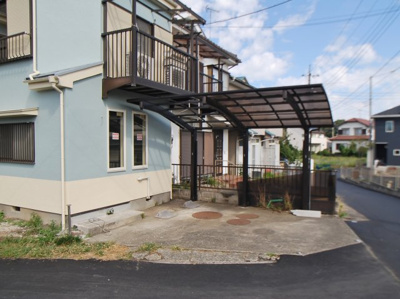 【駐車場】 | 所沢市堀之内リノベーション住宅 | カーポート付き