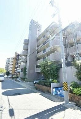 【外観】 | ライオンズマンション宮根台　★仲介手数料無料★　宮根小学校　千種中学校 | リノベーション済み。
保証付きマンションです。