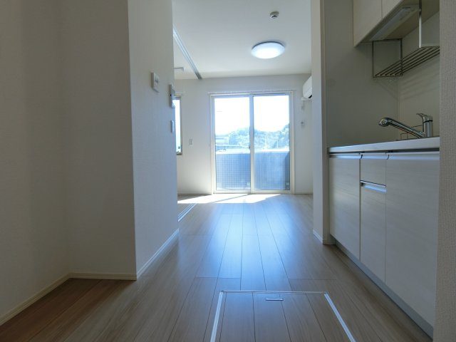 セジュールKAMI　Gの居間・リビング