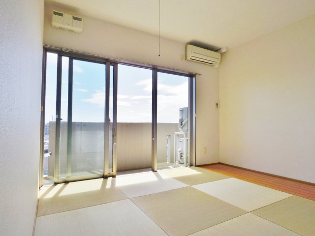 【和室】 | ミレーユ・ステディア | 和室６帖（畳+板間）