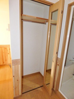 【収納】 | ミレーユ・ステディア | 浴室近くに収納有