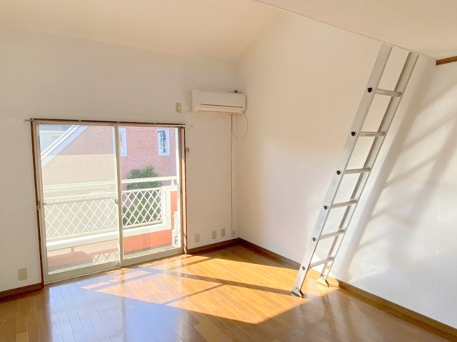 【居間・リビング】