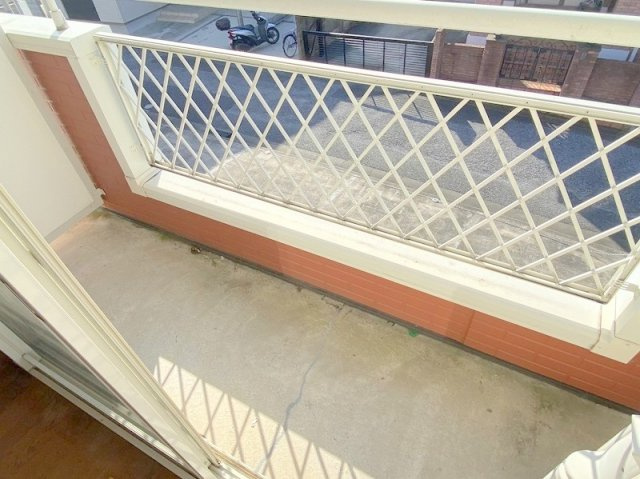 【バルコニー】