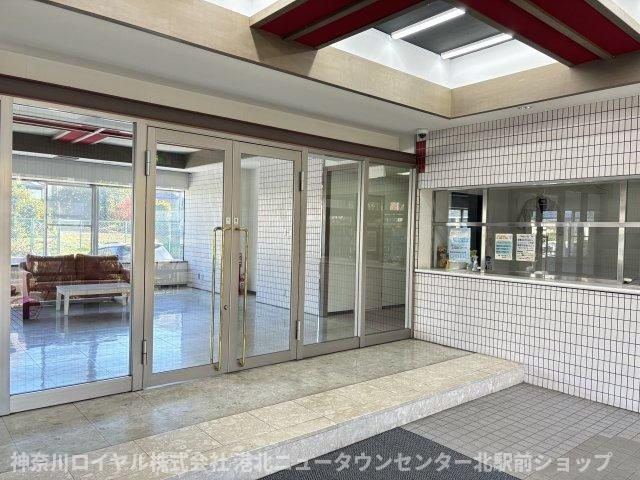 【エントランス】