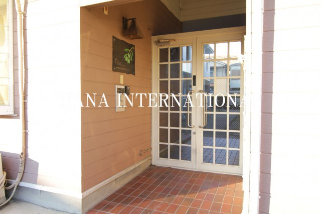 オリーブのエントランス